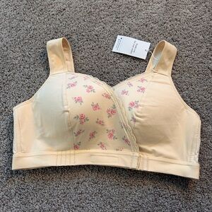 NWT Fionabra Beige Bra with Pink Wireless Floral Design Adjustable 

Size 2X